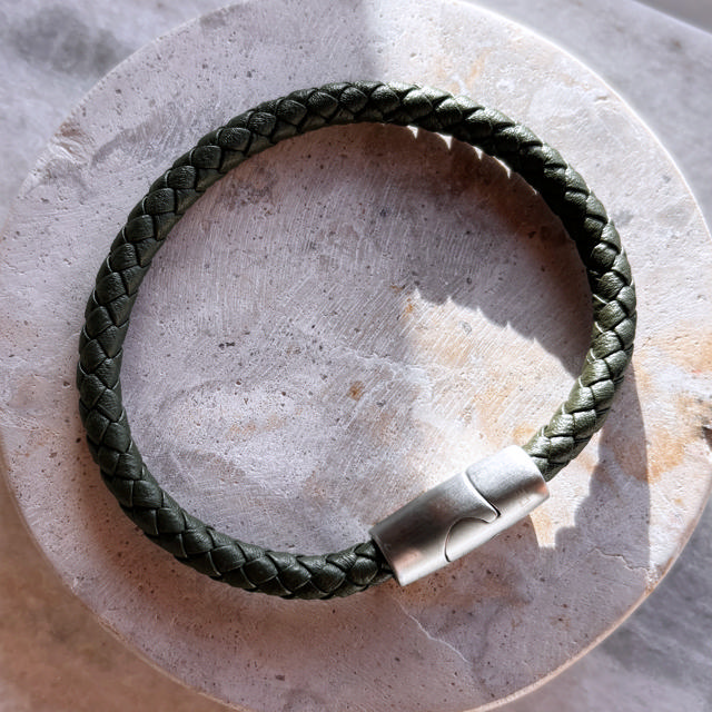 *Force armbånd grønt læder m. stål lås 23 cm