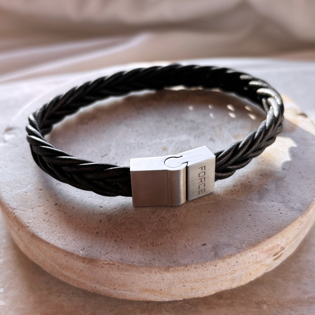 *Force armbånd sort flettet læder stål lås 19 cm