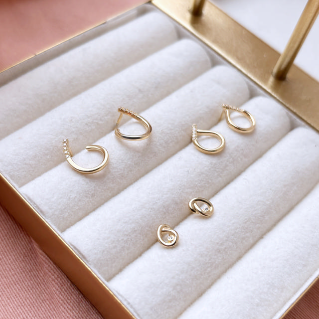 *Øreringe cubic zir. 8 kt.