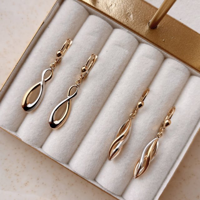 *Ørebøjler rd/hv 8 kt.