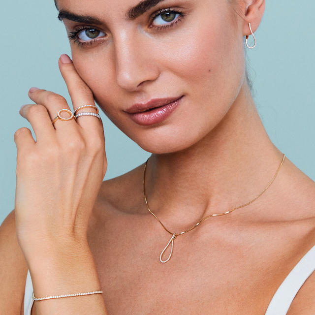 *Dazzling clip-creoler 0,24 H-W/SI 14 kt.