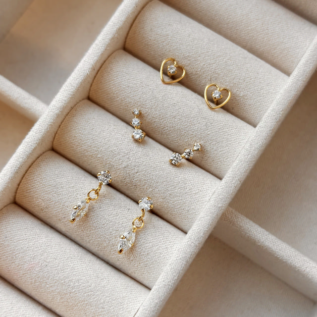 *Øreringe hjerte cubic zir. sølv fg.