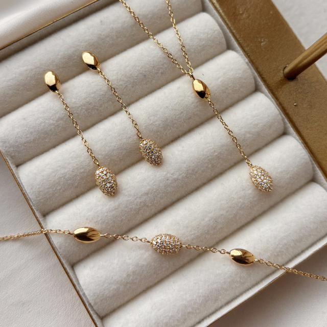 Earhangers zir. 925 goldplated