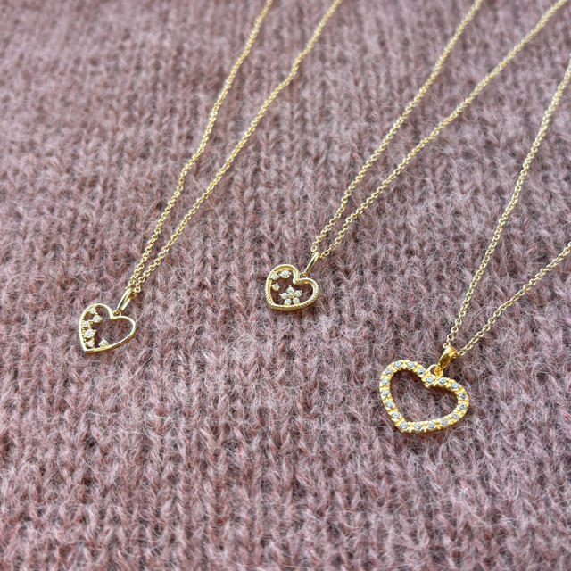 *Vedhæng hjerte cubic zir. 8 kt. m. sølvkæde