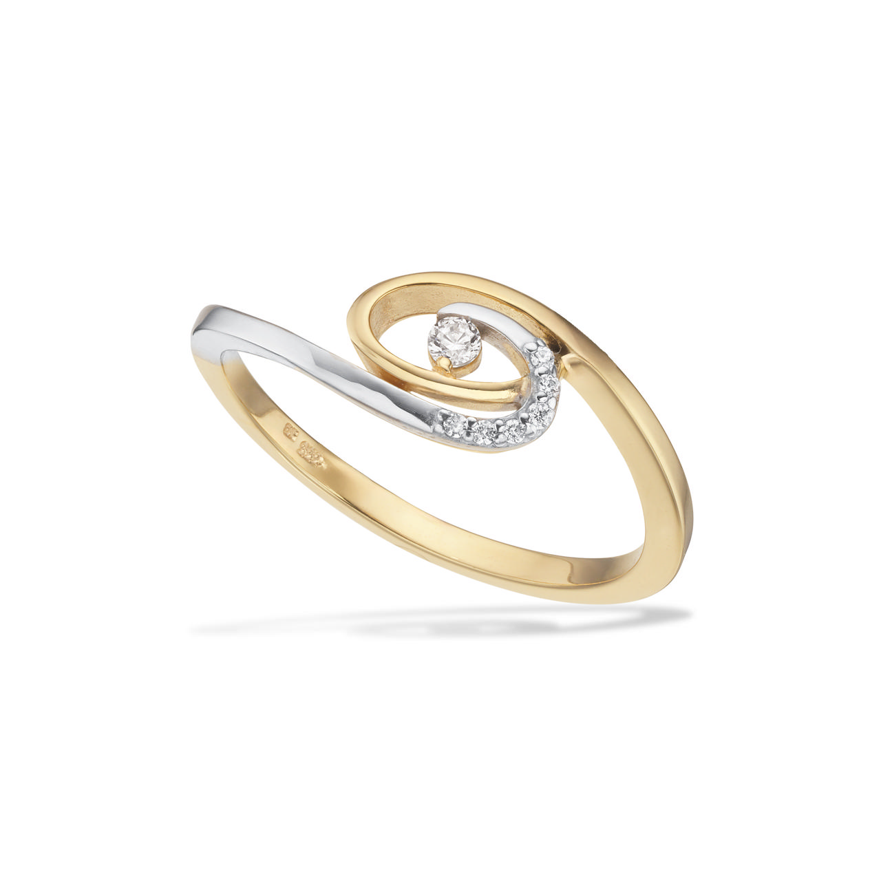 *Ring  cubic zir. 2 fv. 8 kt.