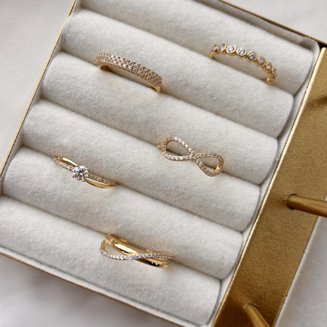 *Ring cubic zir. 8 kt.