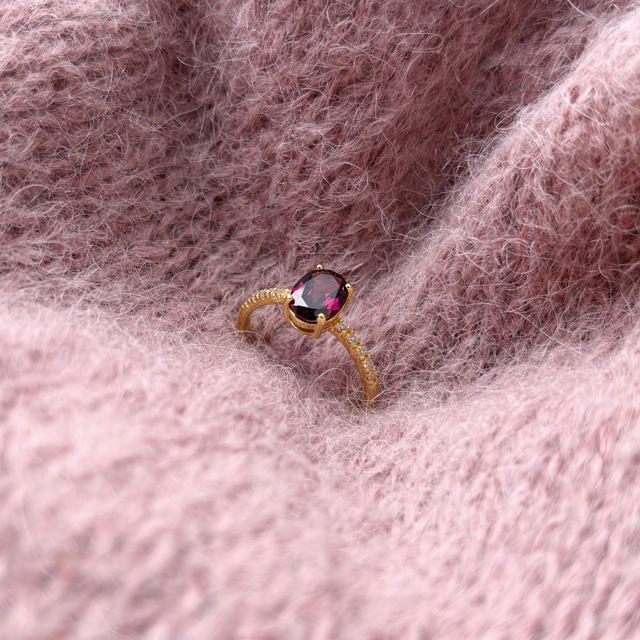 *Ring rhodolit/cubic zir. 8 kt.