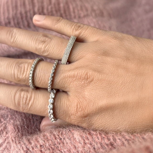 *SoHo ring cubic zir. sølv rh.