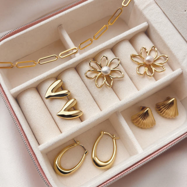 Earsticks flower fwp. brass goldplated