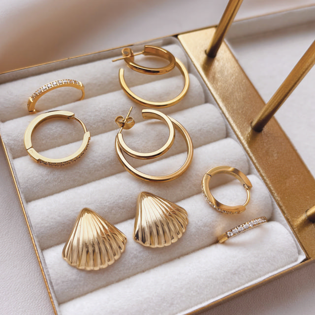 Earsticks shell steel goldplated