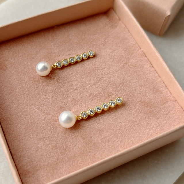 Earhanger fwp./ zir. 925 goldplated