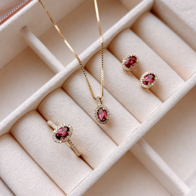 Pendant 0,09 H-W/SI tourmaline 585 yell.