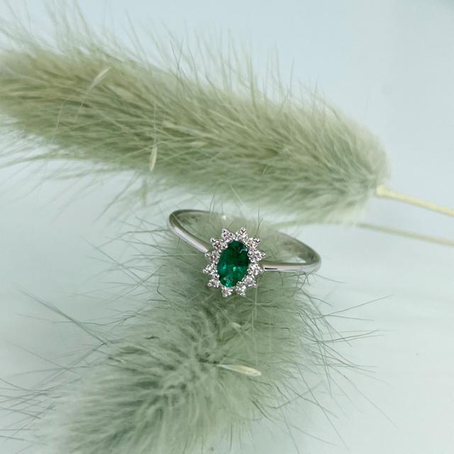 Diana ring roset 0,11 H-W/SI-smaragd 14 kt.